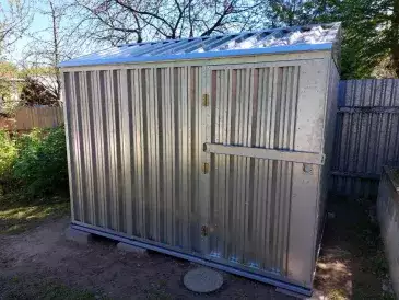 Контейнер для хранения вещей в цинковом цвете в СНТ Лычево, Сергиево-Посадский р-н, МО