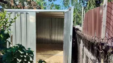 Секционный контейнер для хранения вещей в цинковом цвете в СНТ Березка, Петушинский р-н, Владимирская обл.