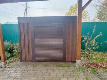 Хозблок для хранения в тандеме цветов "Наив Марун" и RAL 8017 в пос. Вельяминово, Ступинский р-н, МО